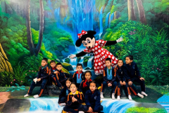 Grade-1-3D-Art-Museum-Visit-2082-3